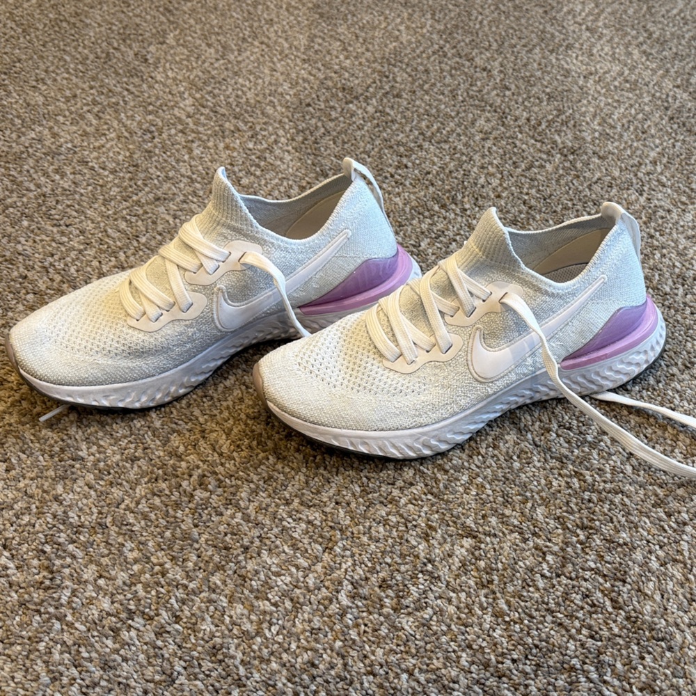 Nike Women's White and Purple Sneakers
